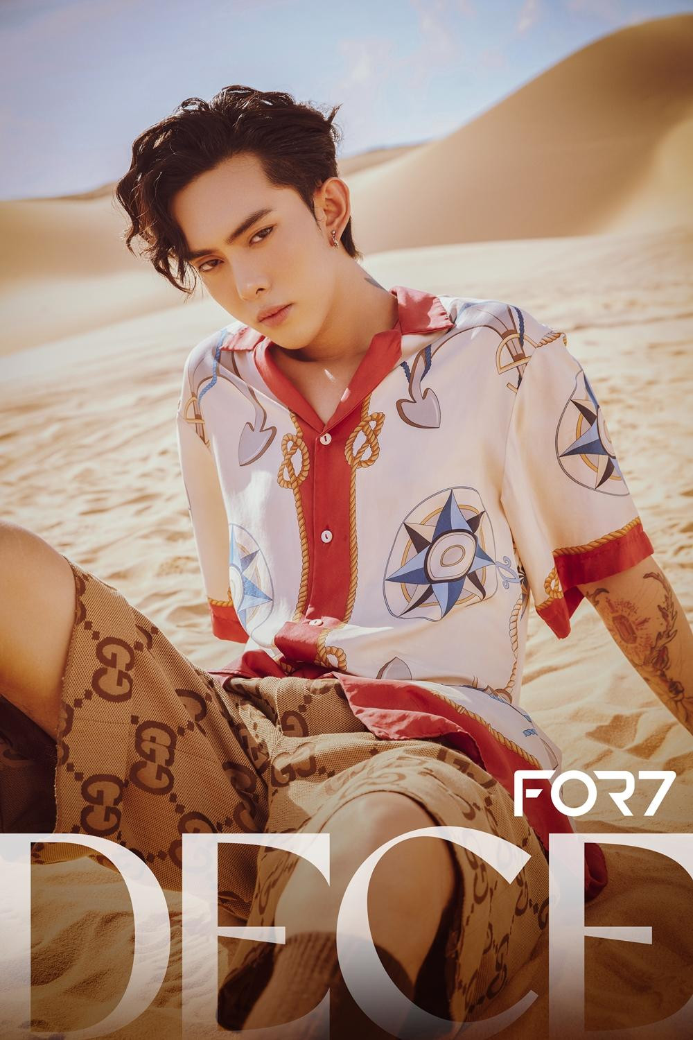 Main rapper DECE gây ấn tượng với thần thái cool ngầu.