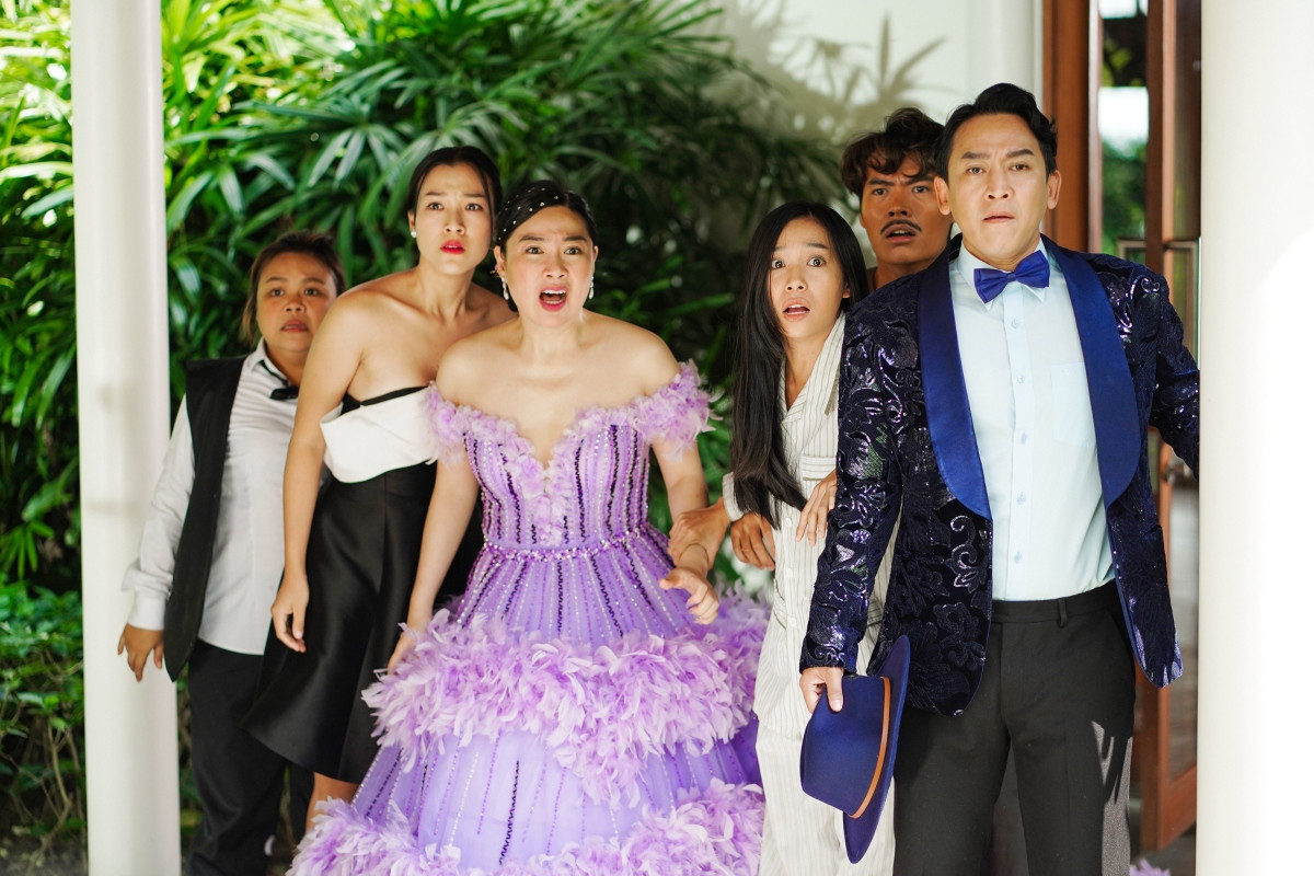 Câu chuyện "bất ổn" của Biệt Đội Rất Ổn. Câu chuyện "bất ổn" của Biệt Đội Rất Ổn.