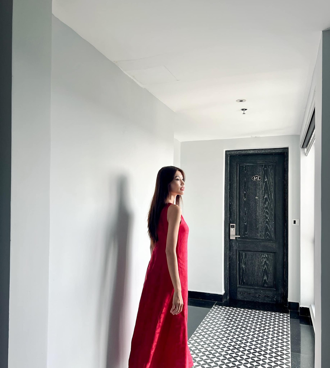 Trong khi đó, Á hậu Quỳnh Châu lại đón Noel ở Hội An.