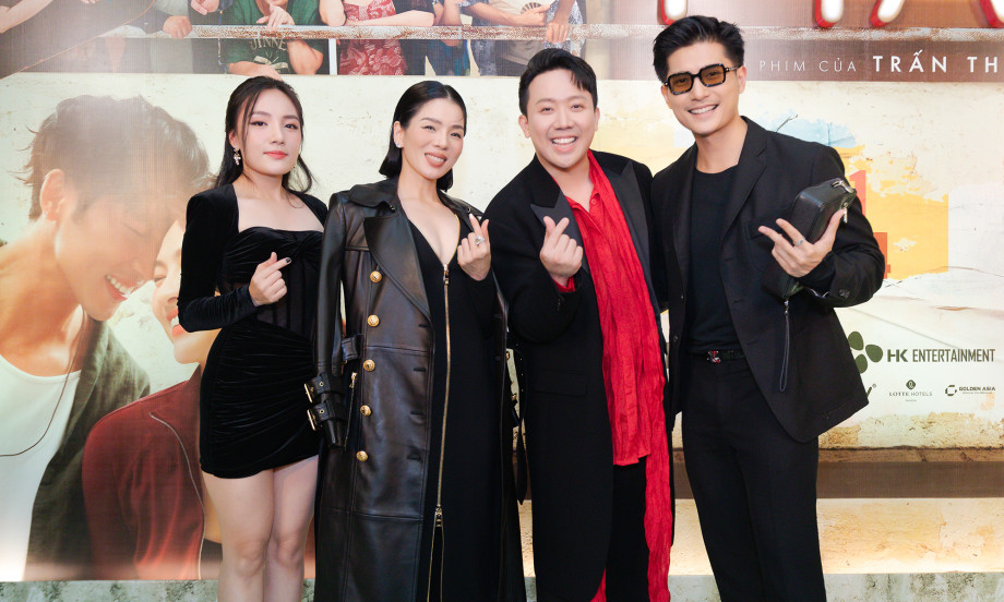 Lệ Quyên - Lâm Bảo Châu hiện có mối quan hệ thân thiết với Trấn Thành. Lệ Quyên - Lâm Bảo Châu hiện có mối quan hệ thân thiết với Trấn Thành.