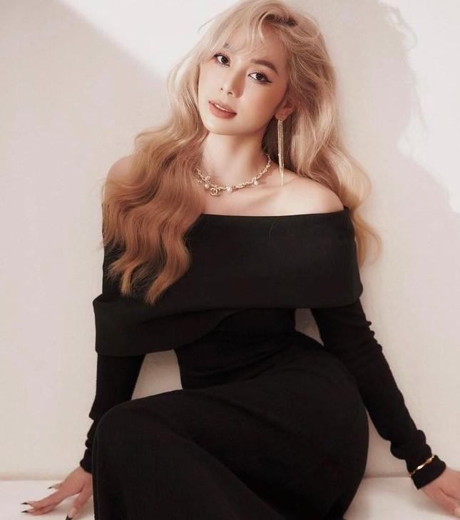 Hoàng Kim Chi nhận về bão &quot;like&quot; bởi gương mặt xinh đẹp.