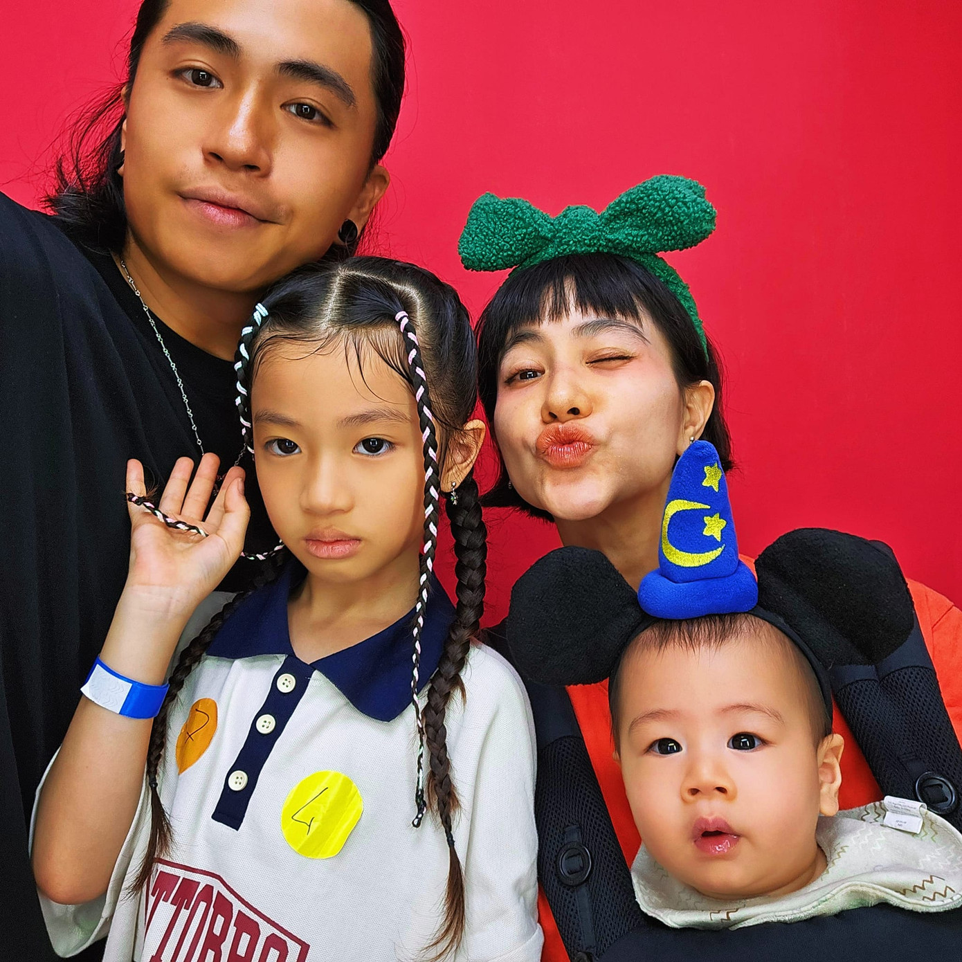 Con gái Kiên Ứng là &quot;fan cứng&quot; của Kay Trần.