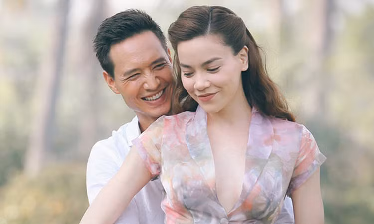 Kim Lý - Hà Hồ nên duyên từ sau MV Cả Một Trời Thương Nhớ. Hồ Ngọc Hà tiết lộ trước đó, Kim Lý từng một lần từ chối hợp tác với cô.