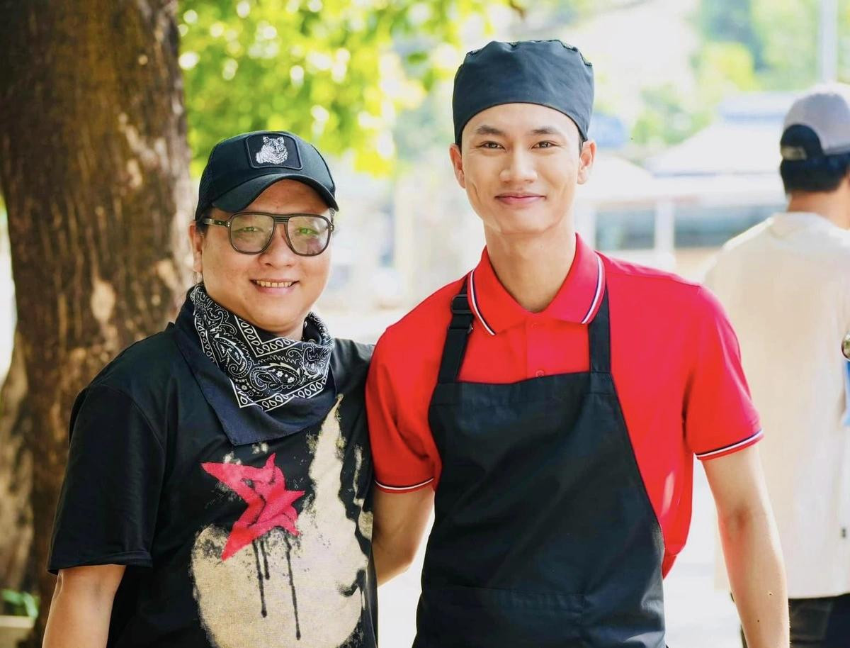 Nam vũ công có màn hóa thân tròn trịa nhân vật Kiên trong phim truyền hình Tuổi Trẻ Đáng Giá Bao Nhiêu lên sóng năm 2024.