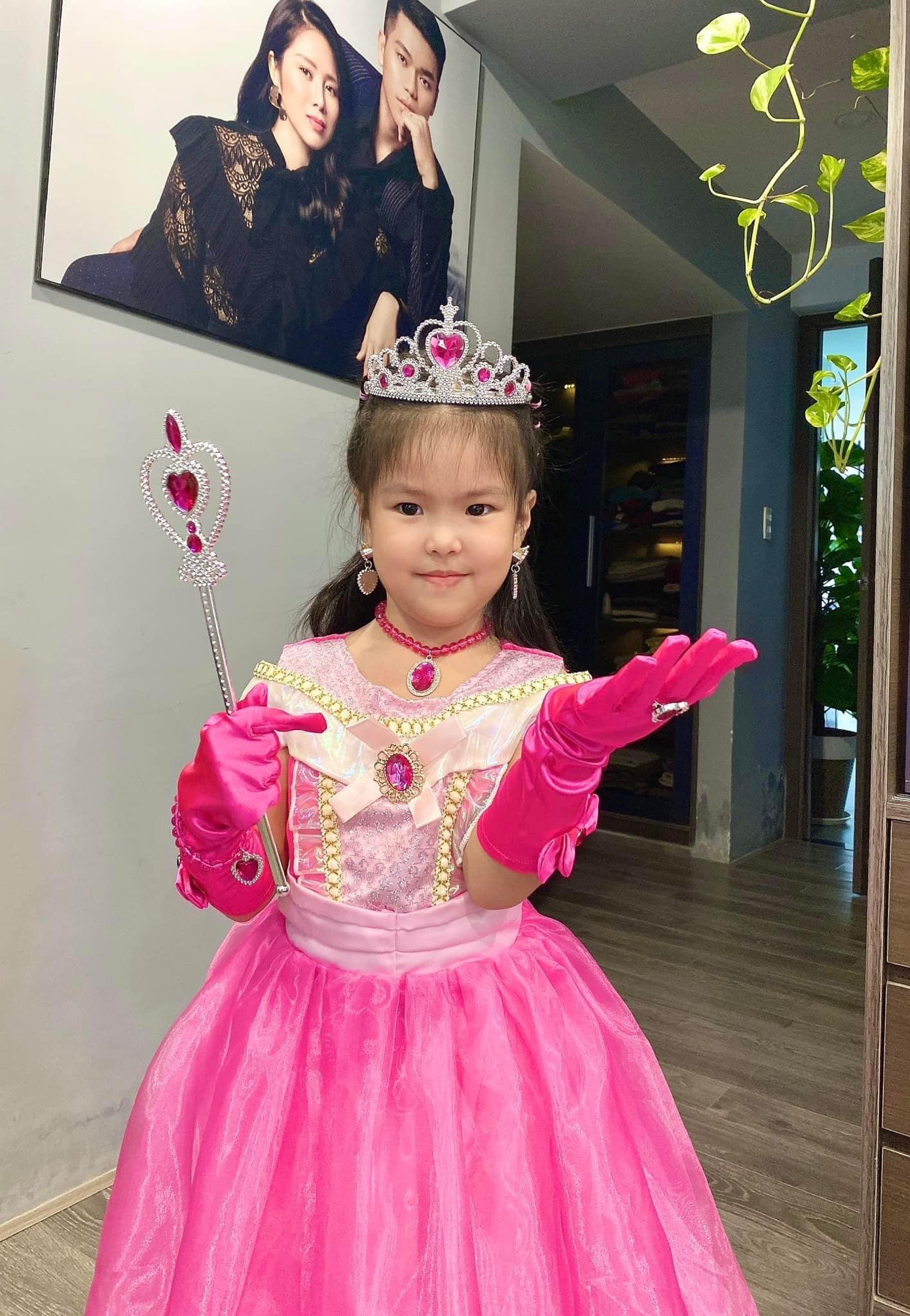 Màn hóa trang ngọt ngào của con gái Mai Phương.