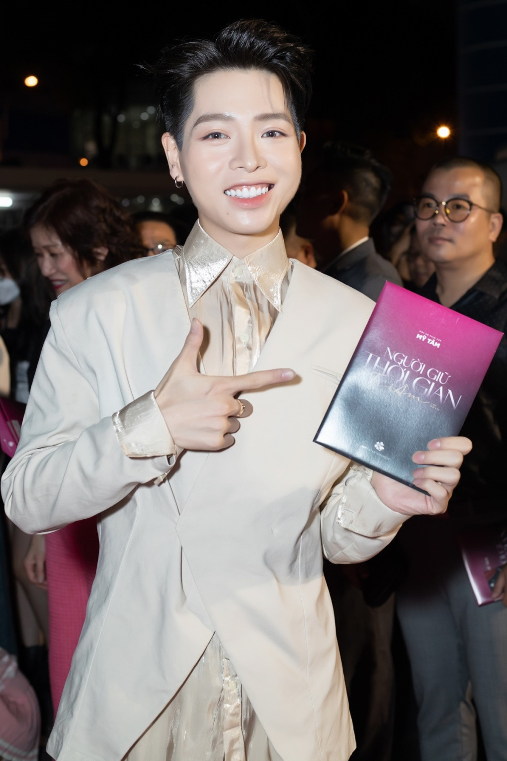 "Học trò" Đức Phúc cũng góp mặt trong sự kiện của Mỹ Tâm.