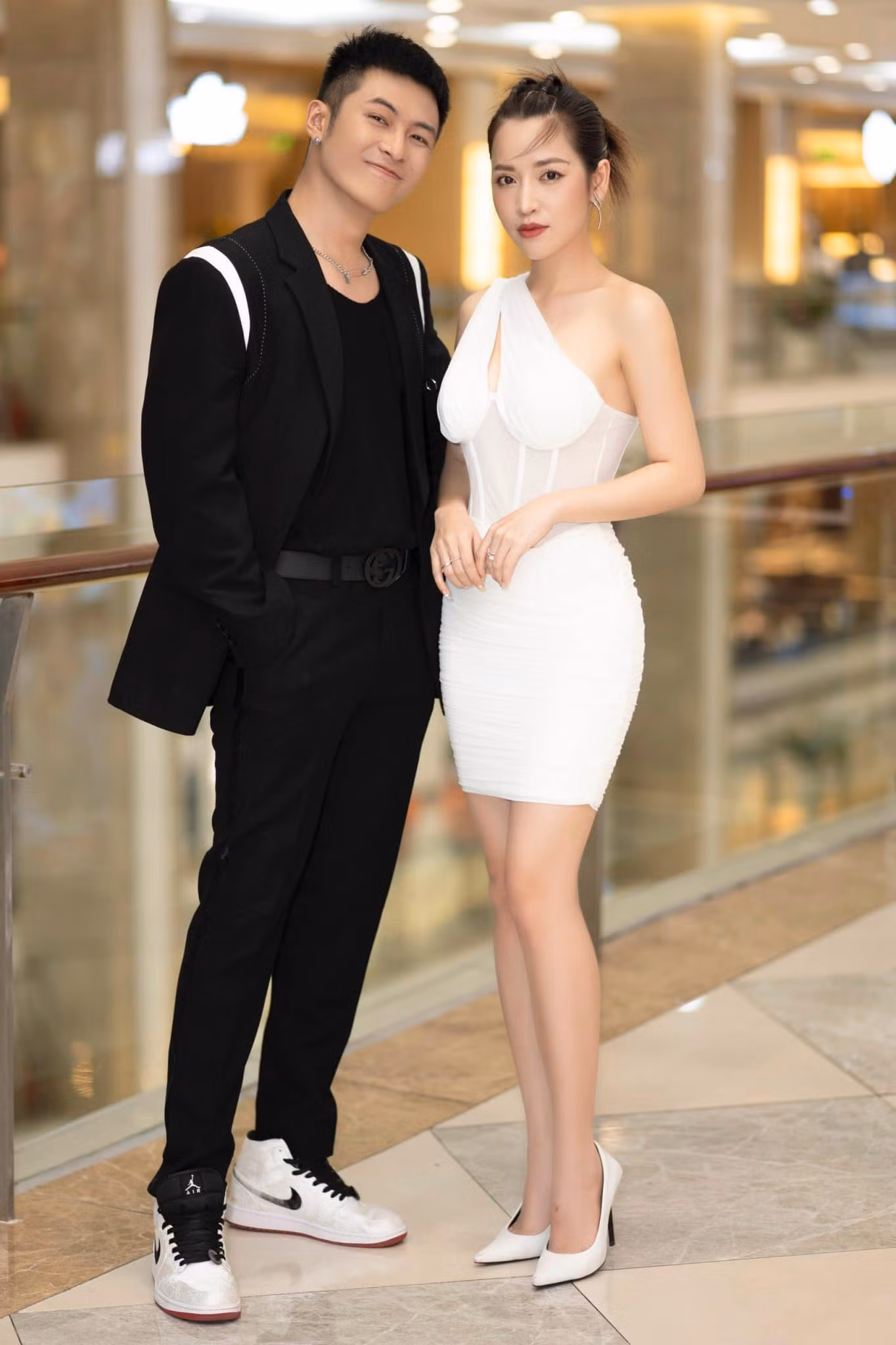 Được "đẩy thuyền" mạnh nhất nhì showbiz và thường xuyên "thả thính" đối phương nhưng Puka - Gin Tuấn Kiệt vẫn chưa lên tiếng xác nhận tình cảm.