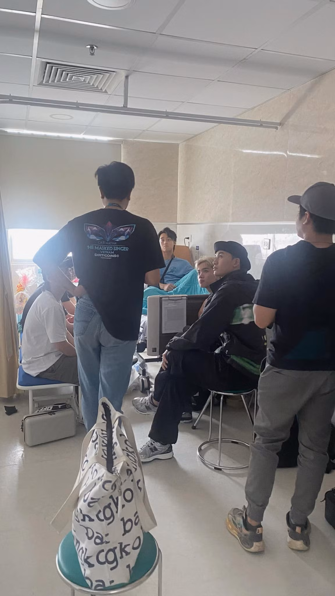Hai "anh trai say hi" Pháp Kiều và Ali Hoàng Dương đến thăm Hải Đăng Doo.