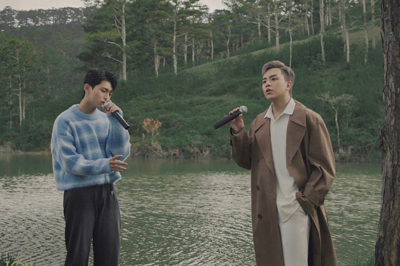 Hứa Kim Tuyền kết hợp với Grey D trong Anh Sẽ Đến Cùng Cơn Mưa.