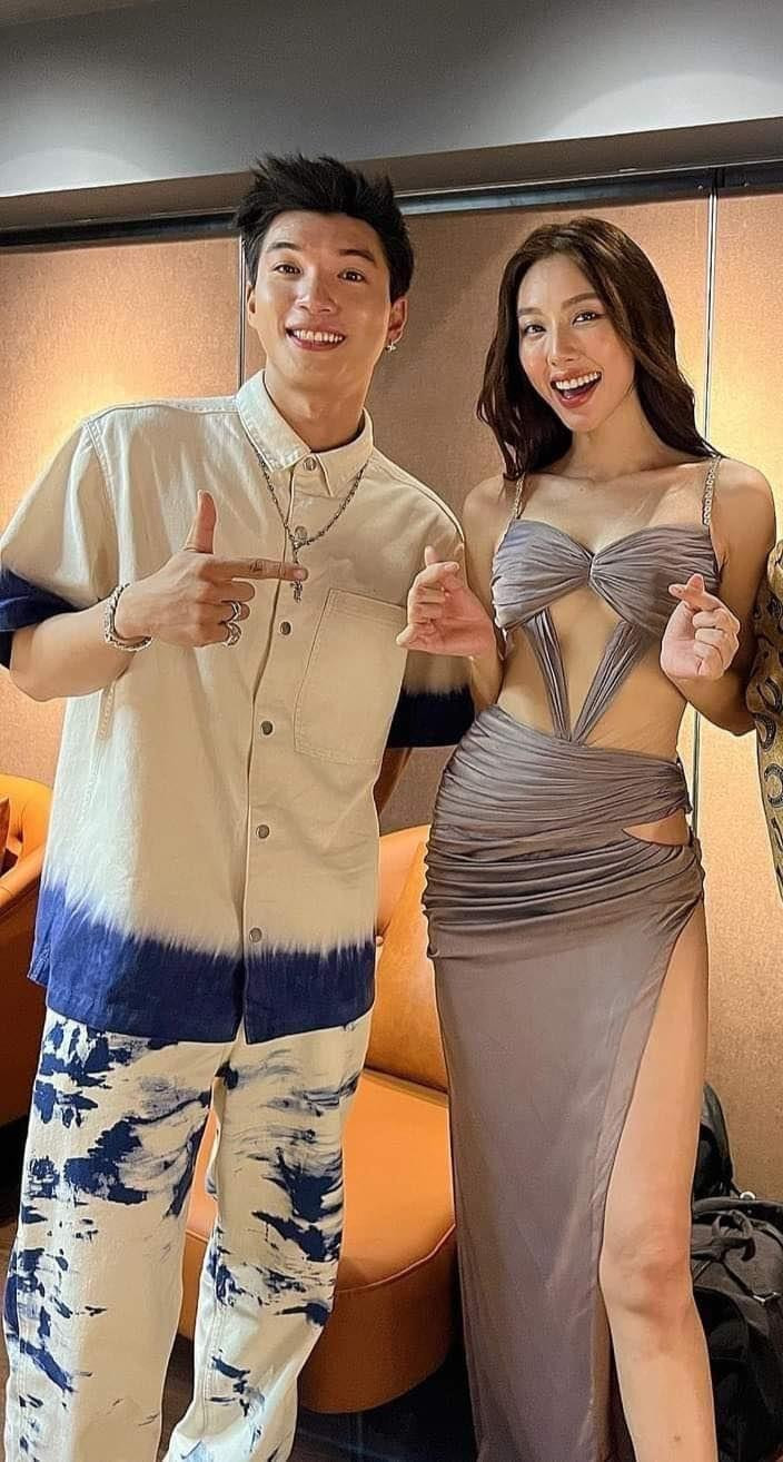 Hoa hậu Thùy Tiên "thả tim" khi chụp ảnh cùng với HIEUTHUHAI.