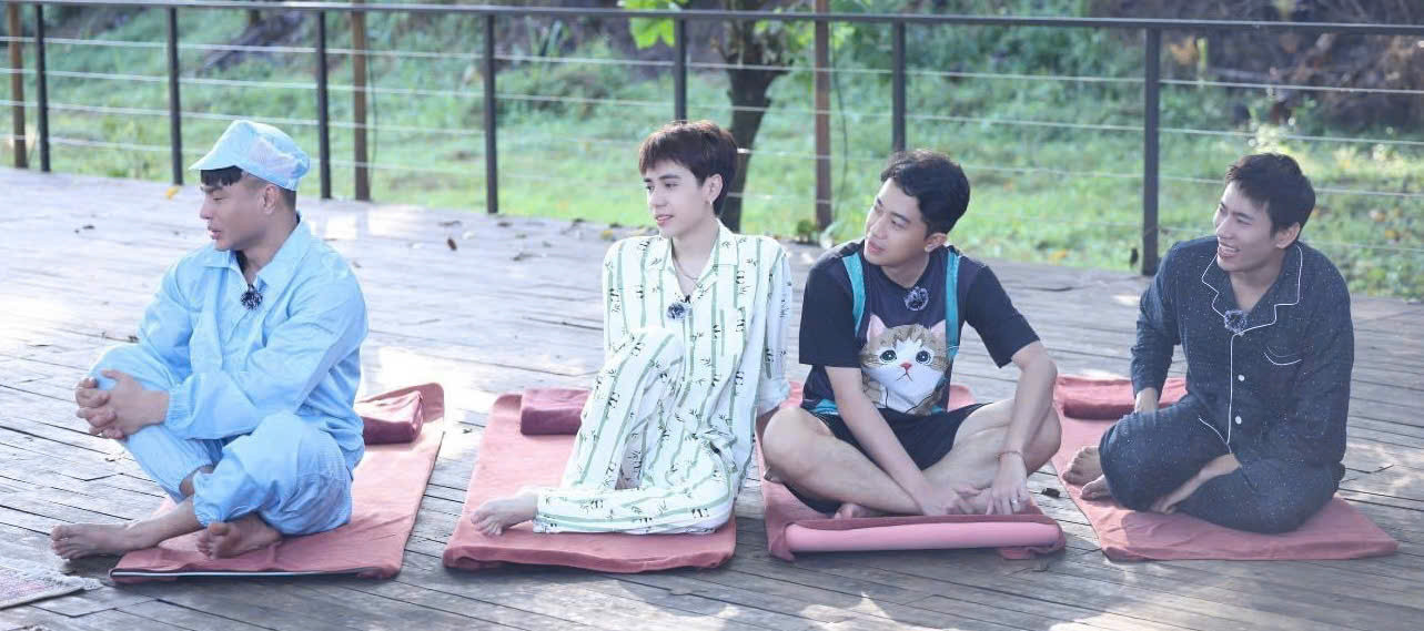 Dương Lâm - Kiều Minh Tuấn chơi game là chính, "tạo nét là mười".