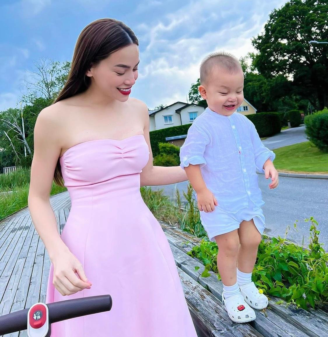 Đây là lúc "cây hài nhí" còn biểu cảm tươi tắn... Đây là lúc "cây hài nhí" còn biểu cảm tươi tắn...