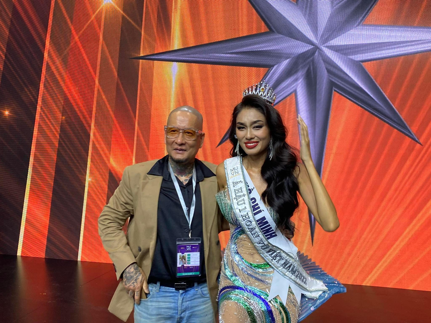 Thảo Nhi Lê và bố trong đêm Chung kết. Thảo Nhi Lê và bố trong đêm Chung kết.