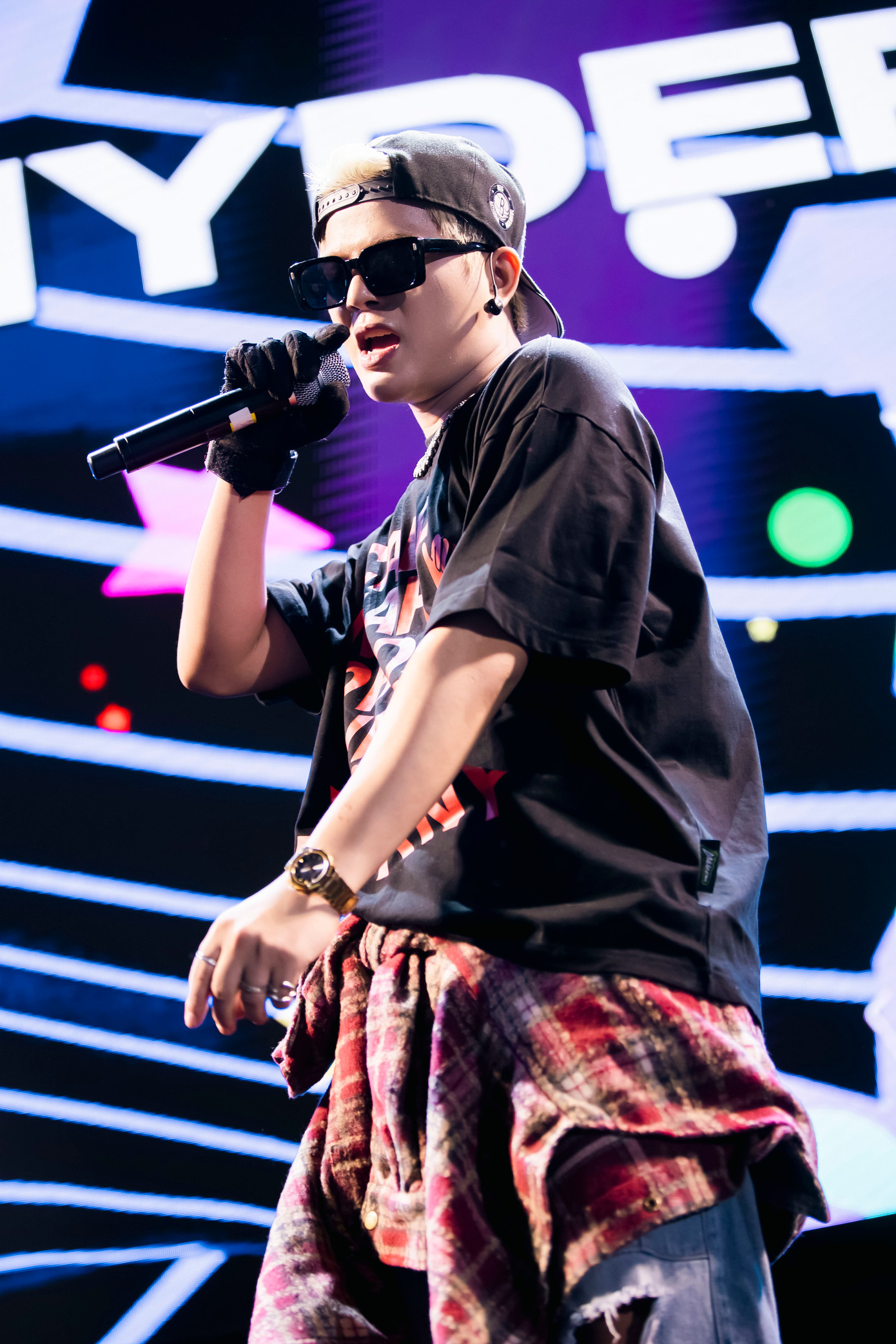 Rhyder trình diễn cực cháy tại Forest Playground 2024. Rhyder trình diễn cực cháy tại Forest Playground 2024.