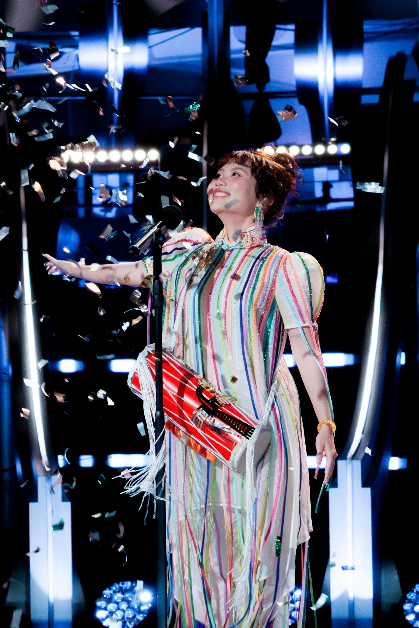 Màn thể hiện trống cơm khiến khán giả lẫn BGK quốc tế phải &quot;wow&quot; của Phương Mỹ Chi.