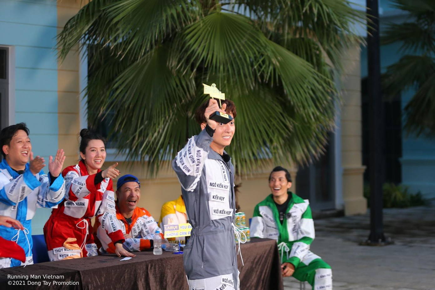 Ở tập cuối của Chơi Là Chạy, Ngô Kiến Huy trở thành người chiến thắng cuối cùng. Ở tập cuối của Chơi Là Chạy, Ngô Kiến Huy trở thành người chiến thắng cuối cùng.