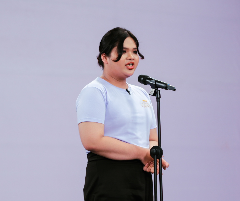 Huy Hoàng tỏa sáng tại phần thi ứng xử. Huy Hoàng tỏa sáng tại phần thi ứng xử.