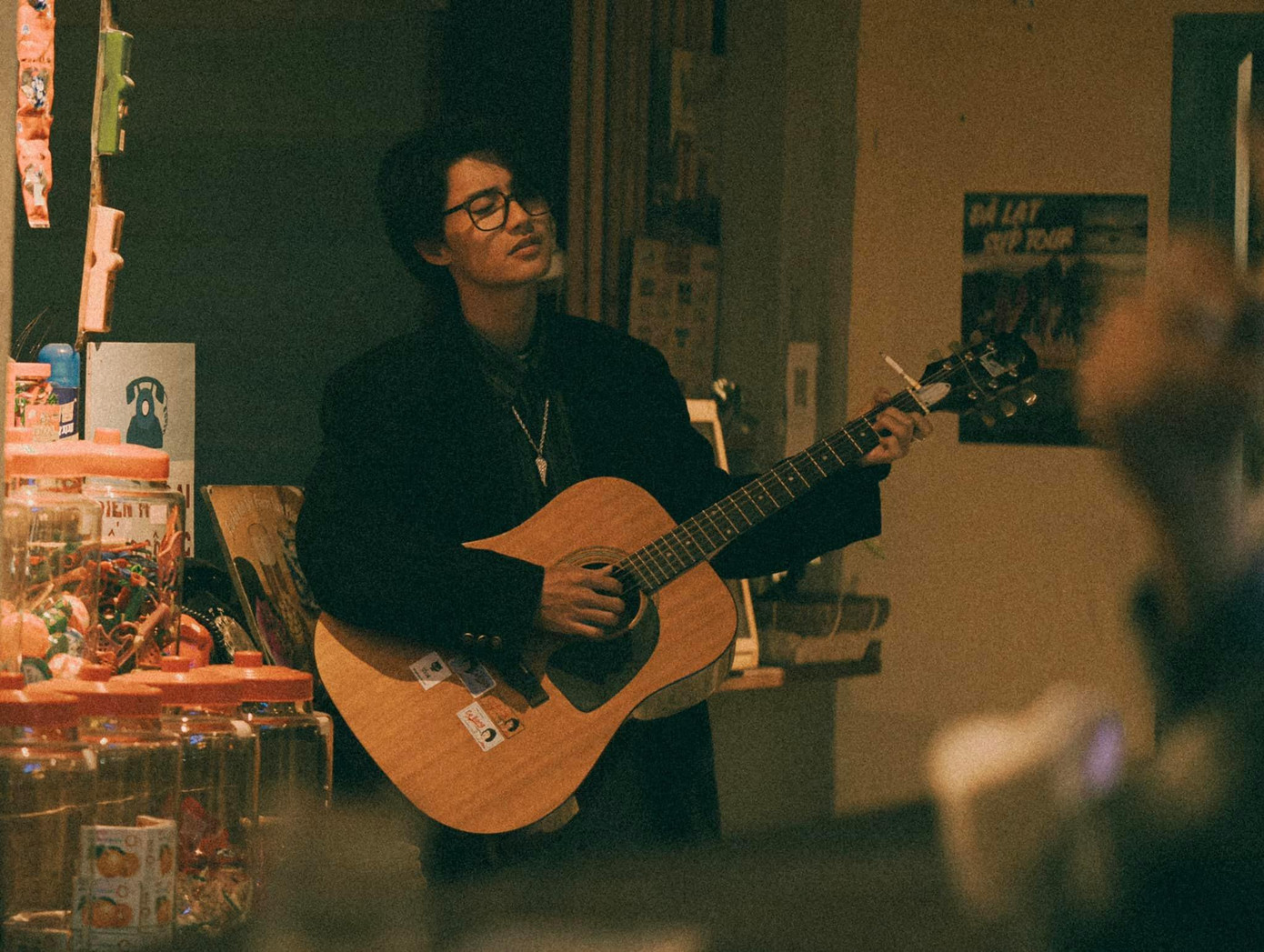 Avin Lu có lẽ là một trong số những nam diễn viên phù hợp với tạo hình cổ điển nhất. Avin Lu có lẽ là một trong số những nam diễn viên phù hợp với tạo hình cổ điển nhất.