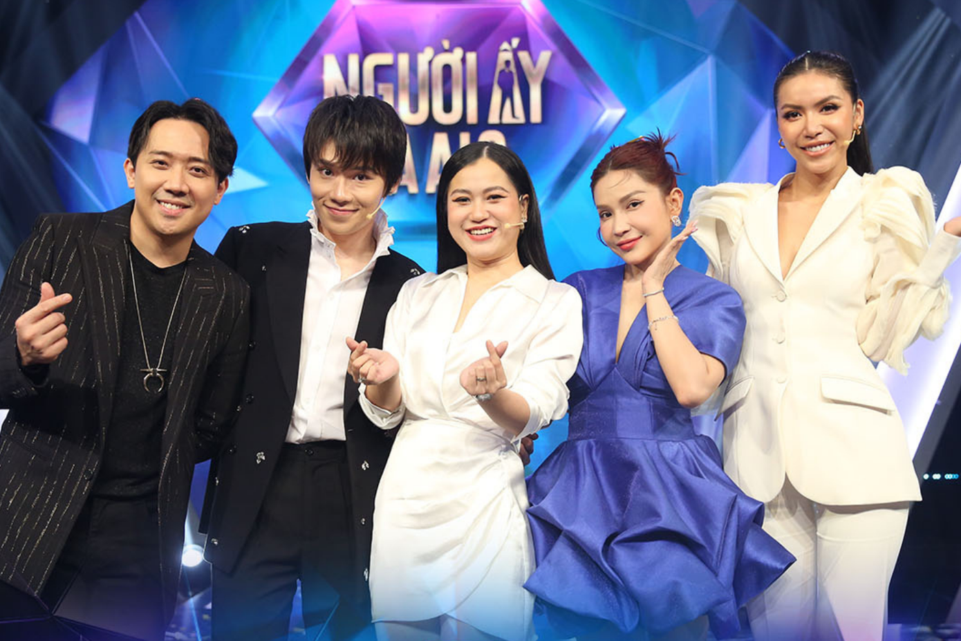 Lâm Vỹ Dạ và Khả Như gây thích thú với những màn tung hứng "lầy lội".