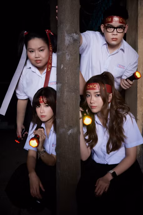 "Ca khúc của mình đã đi theo hướng sôi động, bắt tai có tiết tấu nhanh thay vì những bản Ballad nhẹ nhàng như trước" - Hoàng Yến Chibi chia sẻ về sản phẩm mới.