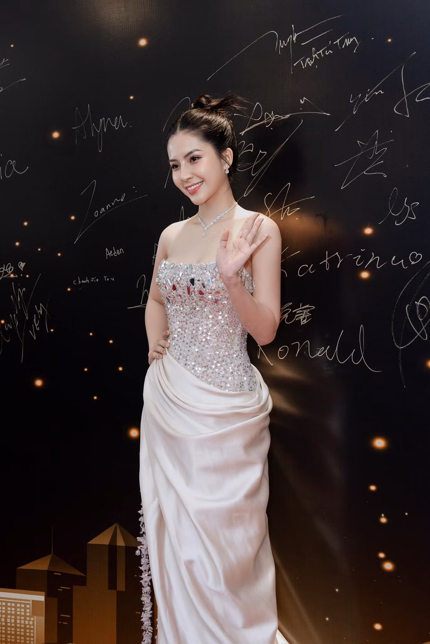 Sau doanh thu phòng vé của Linh Miêu, Thiên An được mời tham dự Liên hoan phim châu Á Thái Bình Dương tại Malaysia.