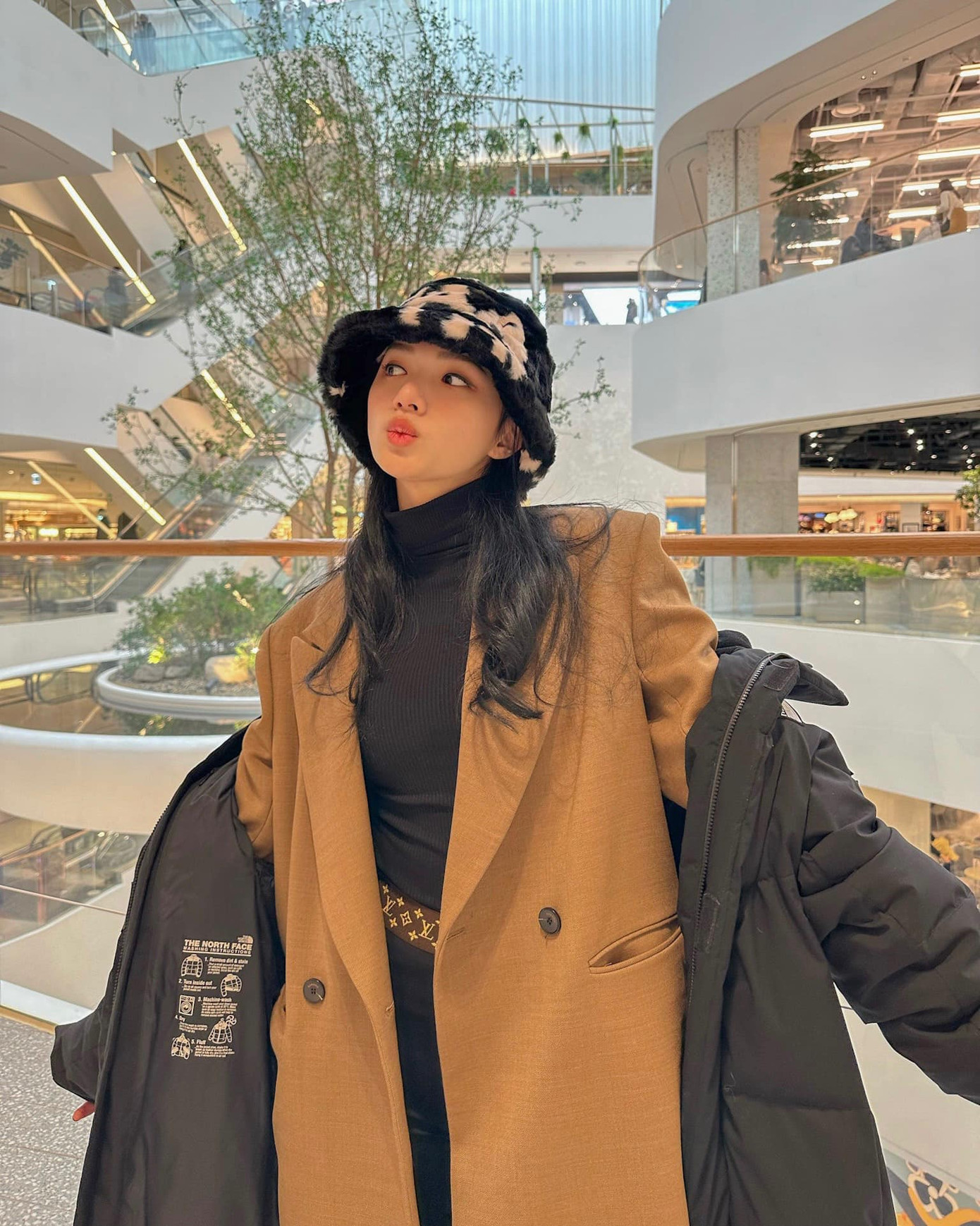 Người đẹp 9X chọn xứ sở kim chi làm điểm đến cho chuyến du Xuân của mình.