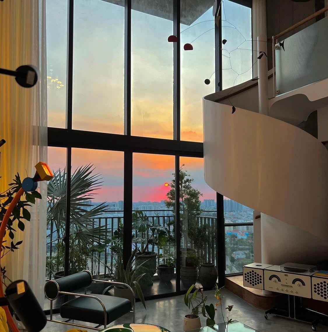 Một góc căn hộ penthouse tiền tỷ của &quot;Cô em Trendy&quot;.