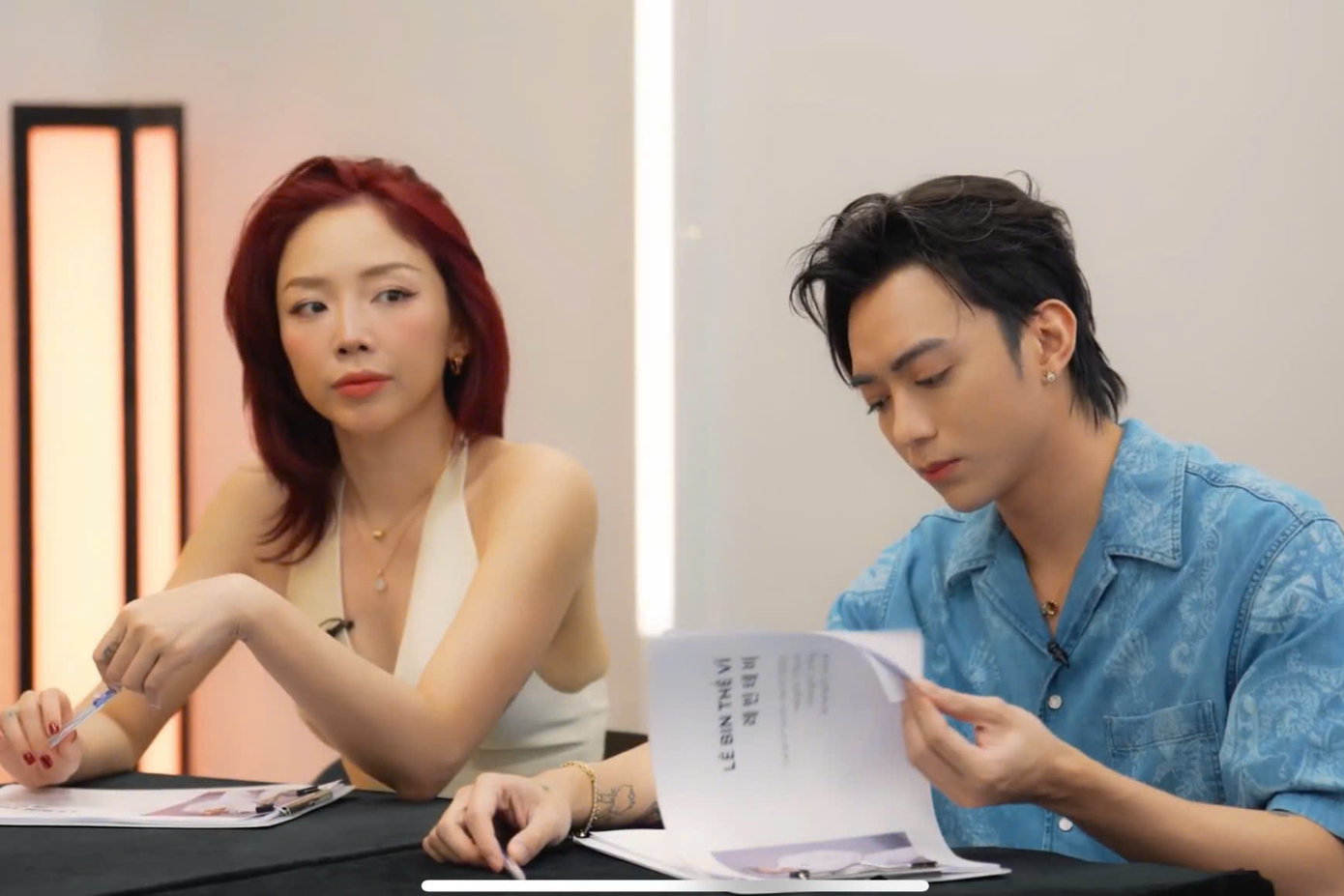 Tóc Tiên, SOOBIN tranh luận về việc giữ, loại các tân binh trong Top 21. Nguồn ảnh: BTC.