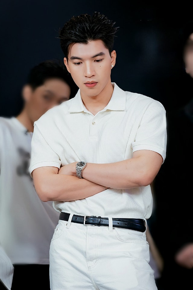 HIEUTHUHAI giành chiến thắng thuyết phục tại Anh Trai &quot;Say Hi&quot;. Nam rapper &quot;bỏ túi&quot; loạt hit đình đám như Ngáo Ngơ, WALK, Quay Đi Quay Lại,... sau khi chương trình kết thúc.