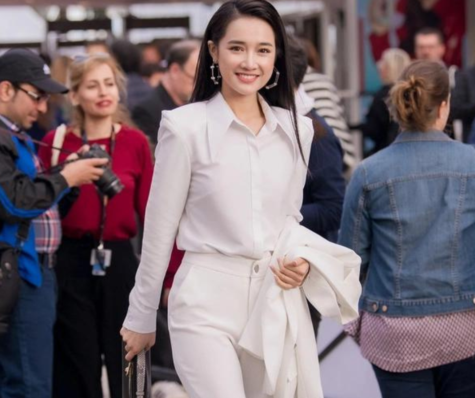 Trang phục nhẹ nhàng của Nhã Phương tại LHP Cannes lần thứ 71.