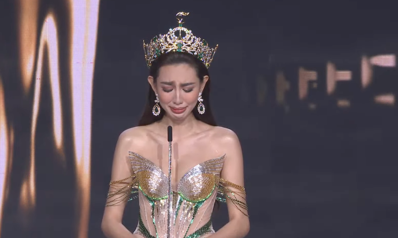 Thùy Tiên đã bật khóc khi phát biểu sau màn final walk.