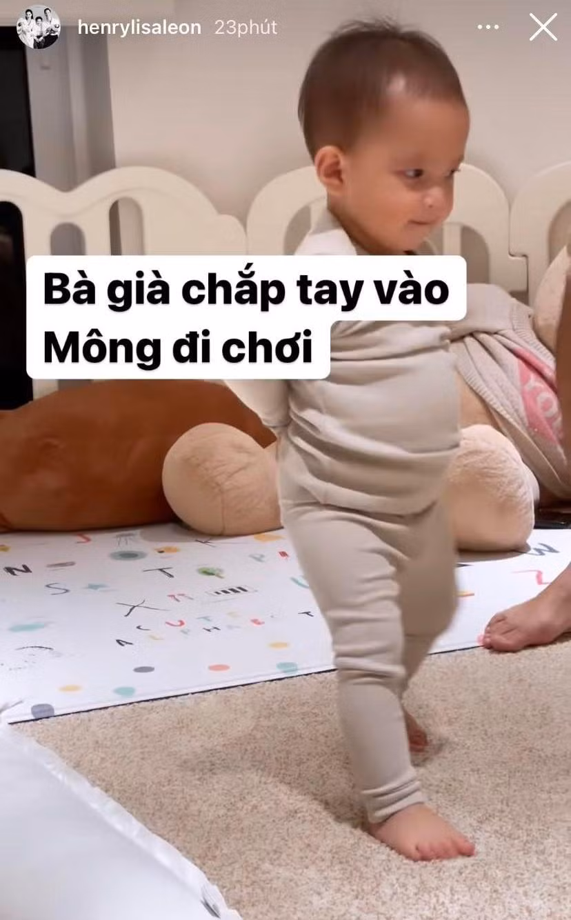 Cô chị Lisa đã đi khá vững vàng...