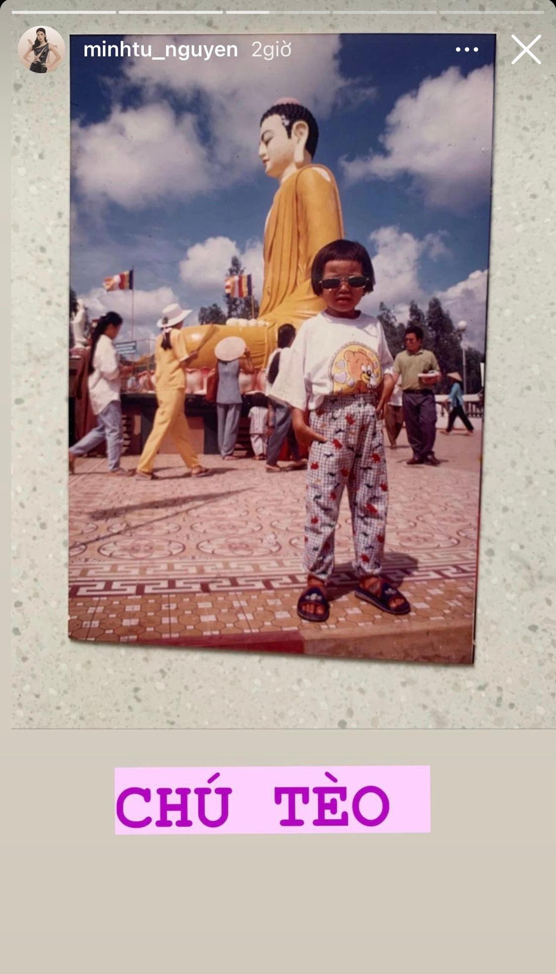 Minh Tú khiến cộng đồng mạng thích thú với loạt ảnh "chất chơi người dơi" ngày bé của mình. Minh Tú khiến cộng đồng mạng thích thú với loạt ảnh "chất chơi người dơi" ngày bé của mình.