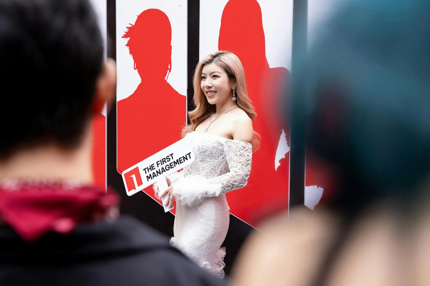 Tháng 1/2024, công ty The First Management tổ chức sự kiện ra mắt và công bố loạt nghệ sĩ đình đám do đơn vị này quản lý: Chi Pu, Trang Pháp, Hoàng Oanh, JayKii, Đăng Quân,... Tháng 1/2024, công ty The First Management tổ chức sự kiện ra mắt và công bố loạt nghệ sĩ đình đám do đơn vị này quản lý: Chi Pu, Trang Pháp, Hoàng Oanh, JayKii, Đăng Quân,...