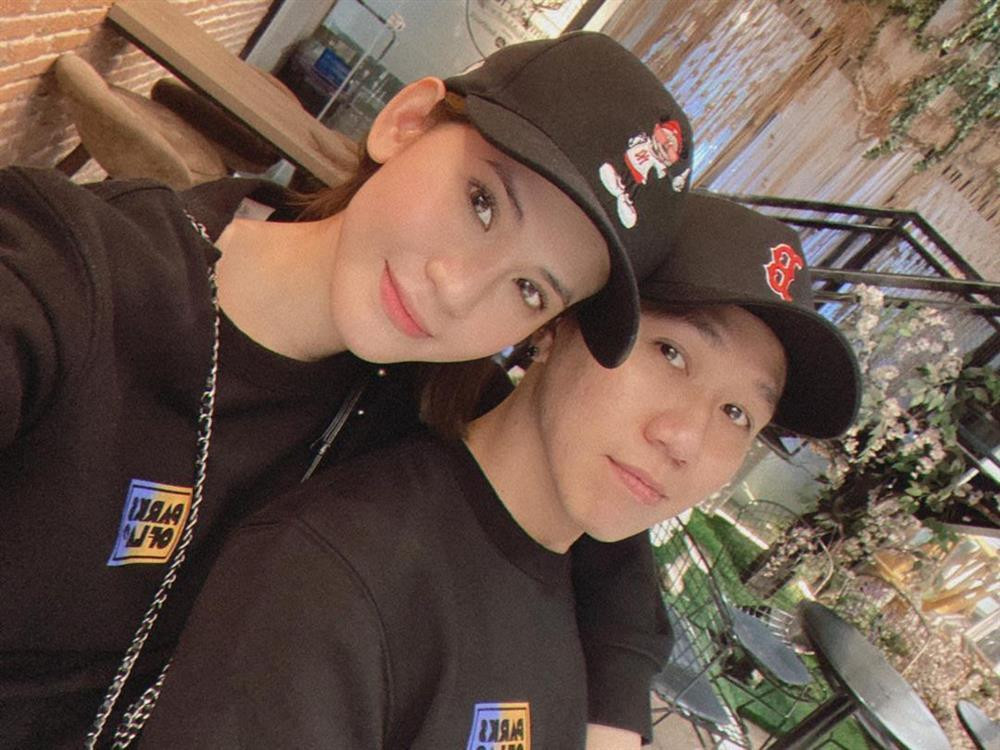 Bạn gái Anh Đức nhắn nhủ: "Khi yêu anh Kris rất đàng hoàng và tử tế thì mong khi chia tay mình cũng văn minh với nhau!".