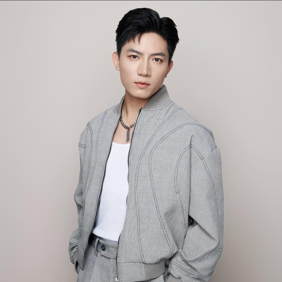 Cuối năm 2023, Anh Tú trở thành Quán quân The Masked Singer. Màn trình diễn Khóa Ly Biệt của Anh Tú cũng đạt nhiều lượt xem nhất trên YouTube tính cả hai mùa.