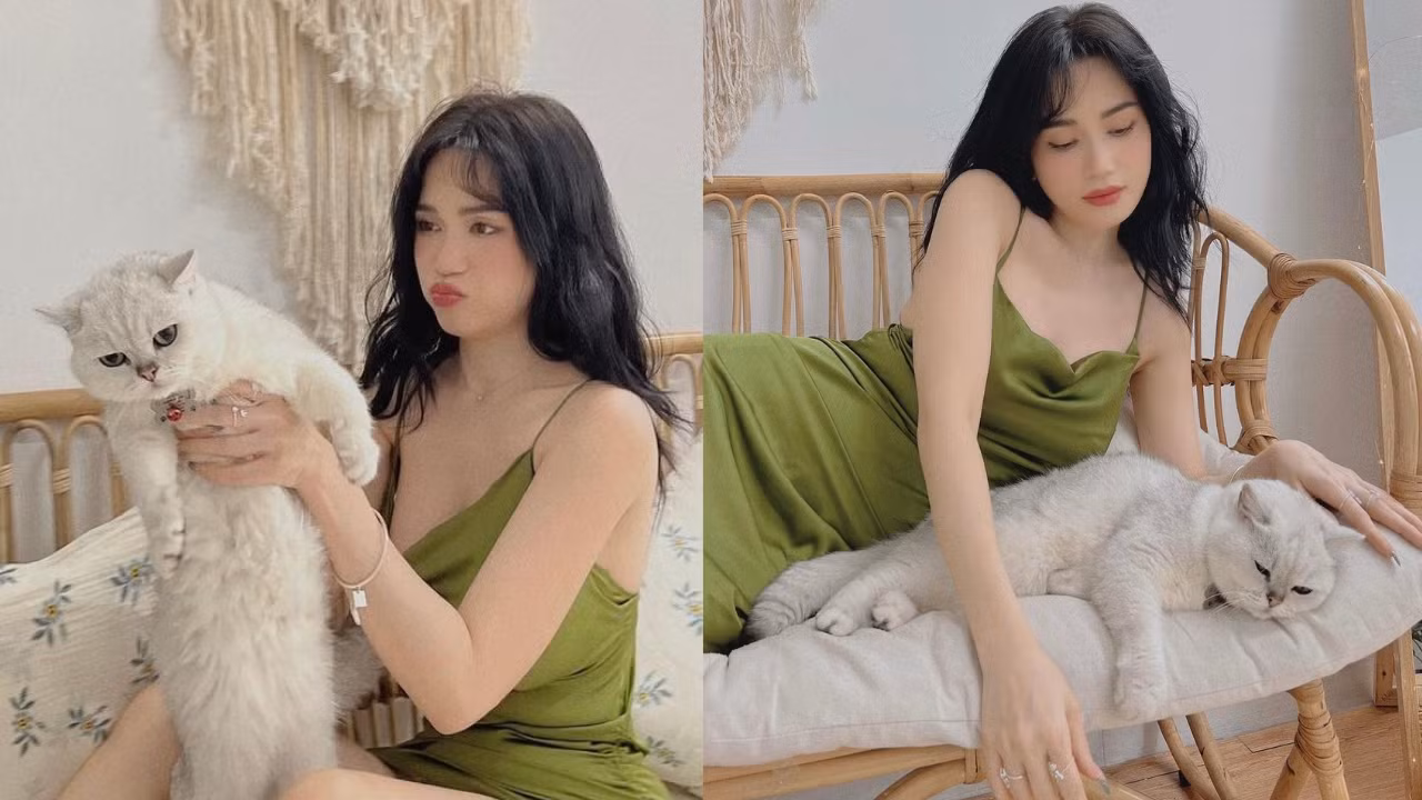 Sĩ Thanh chọn đầm hai dây màu matcha kết hợp với trang sức trắng như nhẫn, vòng charm tạo nên tổng thể vừa trẻ trung, vừa ngọt ngào.