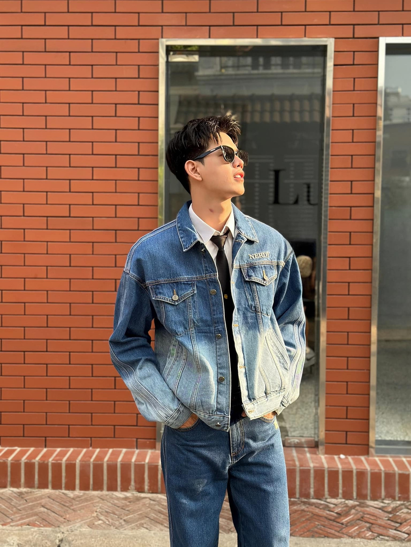 Minh Kha sinh năm 1993, hiện đang hoạt động nghệ thuật với vai trò diễn viên - người mẫu. Minh Kha sinh năm 1993, hiện đang hoạt động nghệ thuật với vai trò diễn viên - người mẫu.