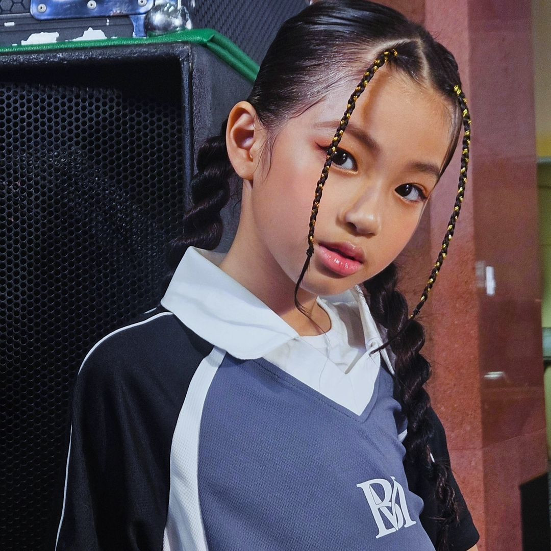 Bên cạnh vũ đạo, Thiên An còn đặc biệt yêu thích hội họa. Kiên Ứng và vợ đầu tư cho con gái học nhiều môn năng khiếu như học đàn piano, nhảy và vẽ.