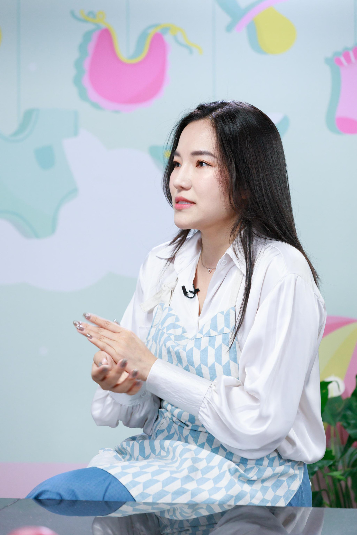 Lý Phương Châu chia sẻ về quãng thời gian làm "mẹ bỉm" đầy khó khăn.