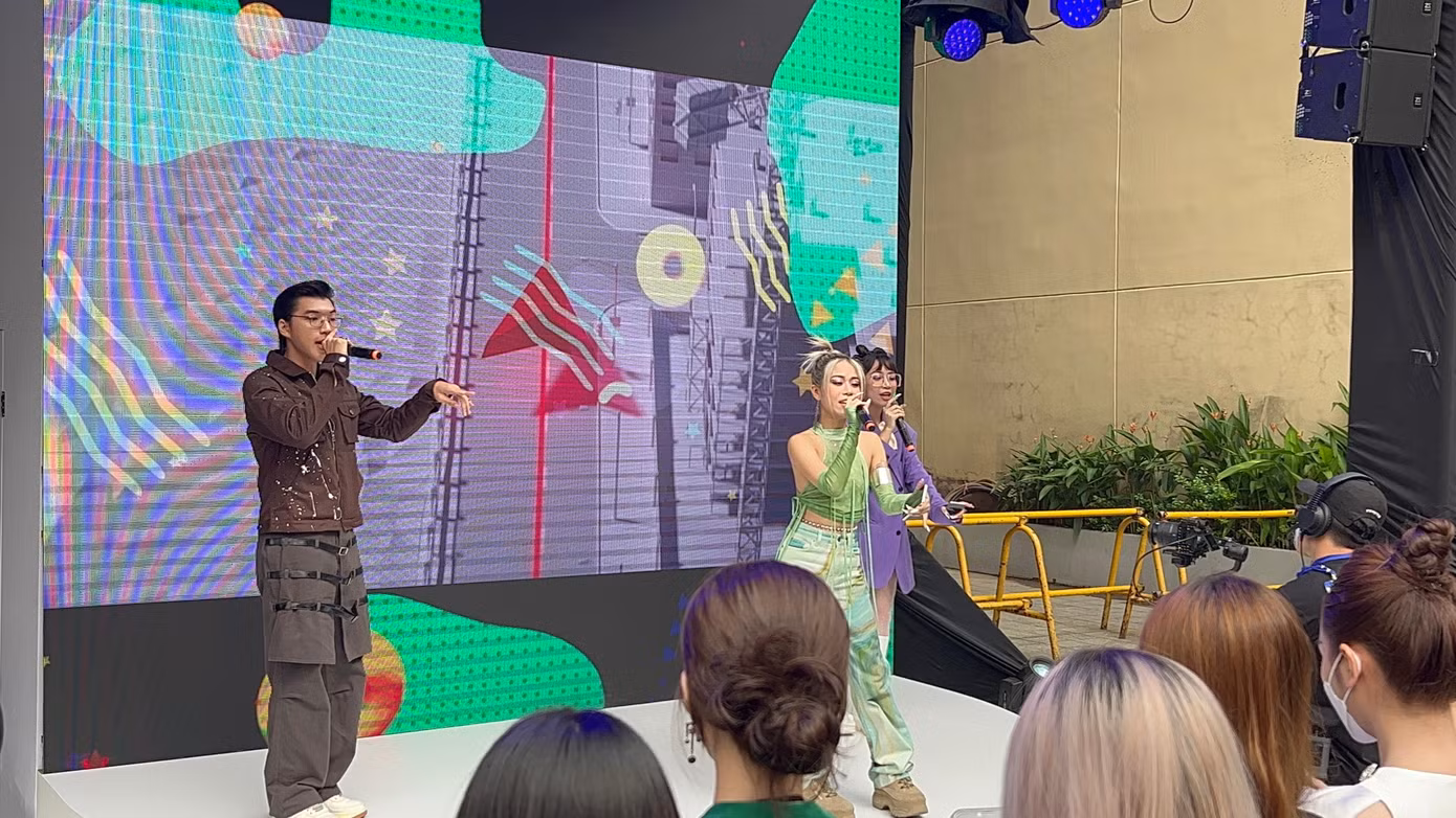 Bộ 3 nghệ sĩ Gen Z khuấy động sân khấu với những màn trình diễn live "xịn sò".