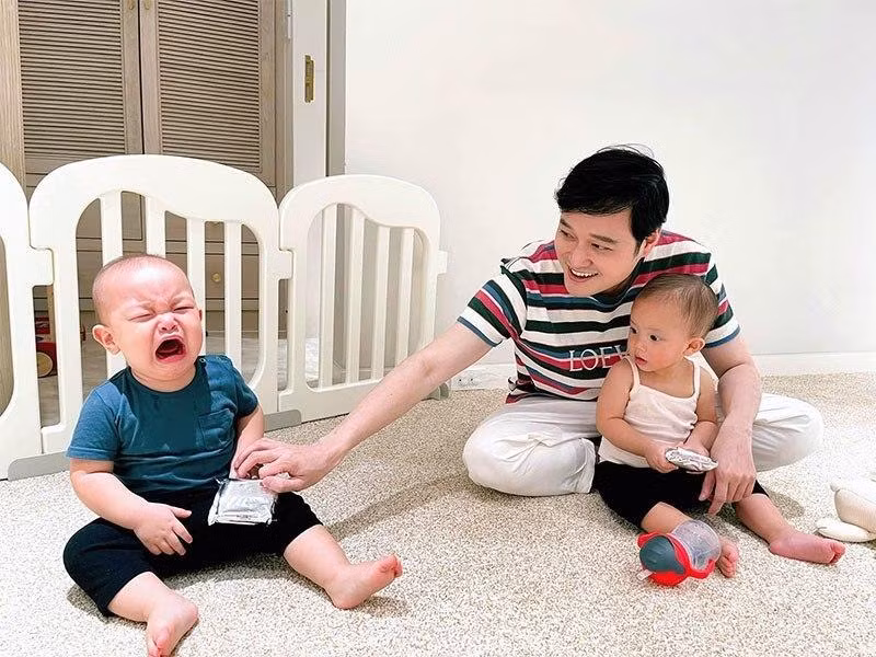 Đến Quang Vinh cũng phải "chào thua" trước độ "khó ở" của cây hài nhí Leon.
