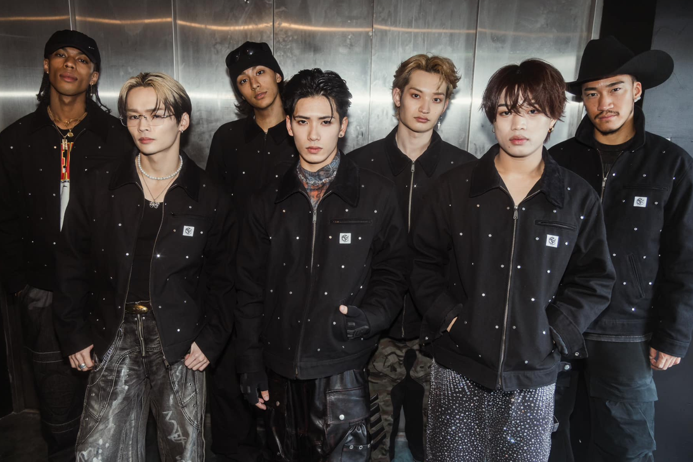 PSYCHIC FEVER chính thức ra mắt vào tháng 7/2022. PSYCHIC FEVER chính thức ra mắt vào tháng 7/2022.