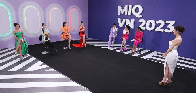 Các mentor đã có màn "đối đầu" căng thẳng để chọn ra các thí sinh mạnh nhất về đội mình. Các mentor đã có màn "đối đầu" căng thẳng để chọn ra các thí sinh mạnh nhất về đội mình.