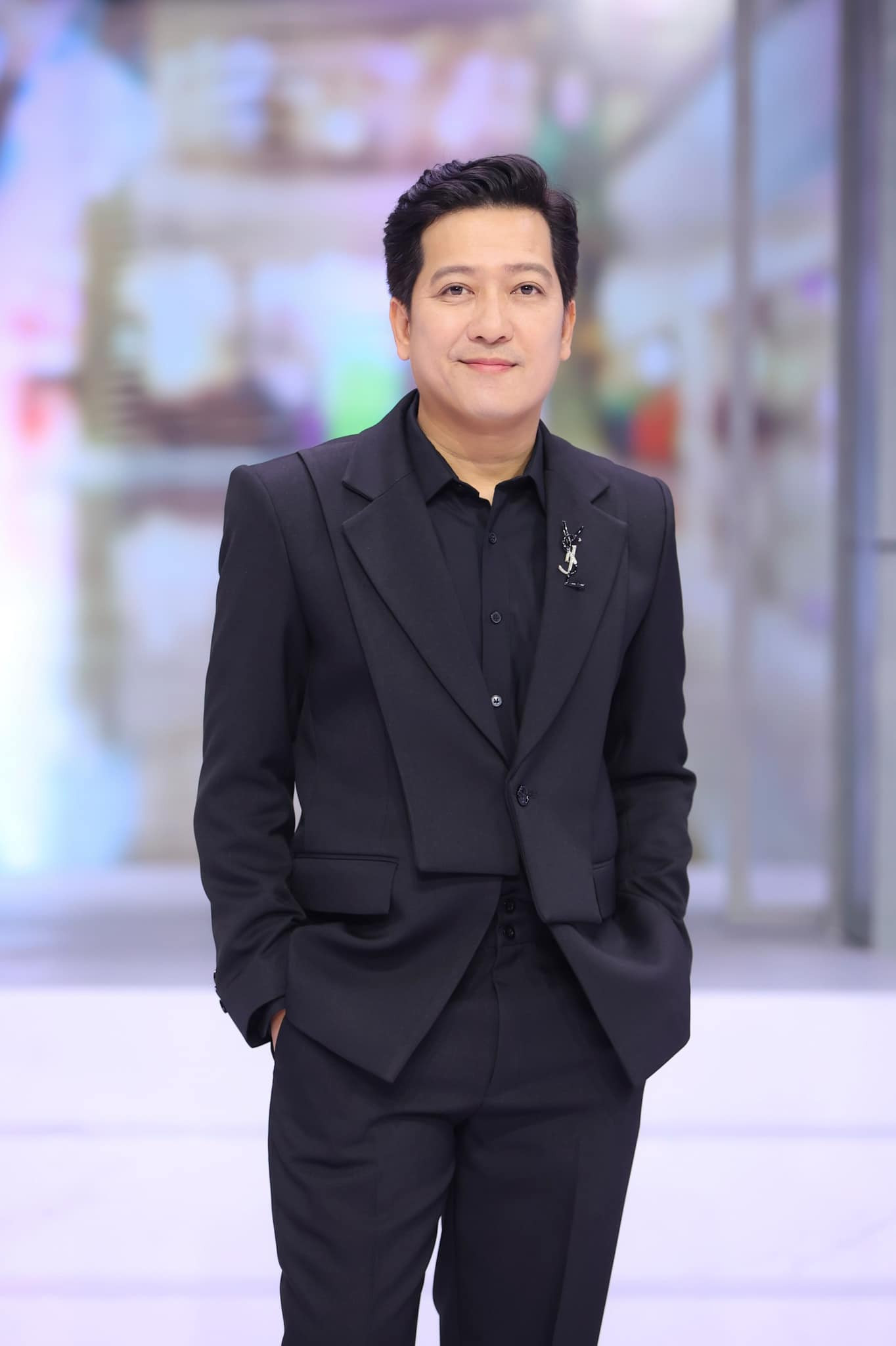 Một số khán giả góp ý về cách "mảng miếng" của Trường Giang. Dù hiểu rằng "anh cả" chỉ muốn đem đến tiếng cười nhưng việc liên tục chê bai đàn em bị cho là "thiếu tinh tế". Một số khán giả góp ý về cách "mảng miếng" của Trường Giang. Dù hiểu rằng "anh cả" chỉ muốn đem đến tiếng cười nhưng việc liên tục chê bai đàn em bị cho là "thiếu tinh tế".