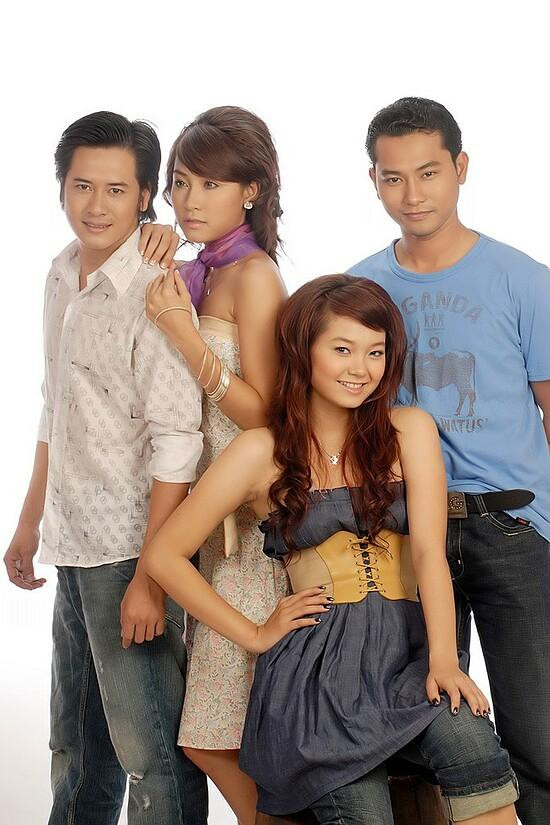 Thời điểm đó, nữ diễn viên gây ấn tượng với gu ăn mặc trẻ trung, đơn giản.