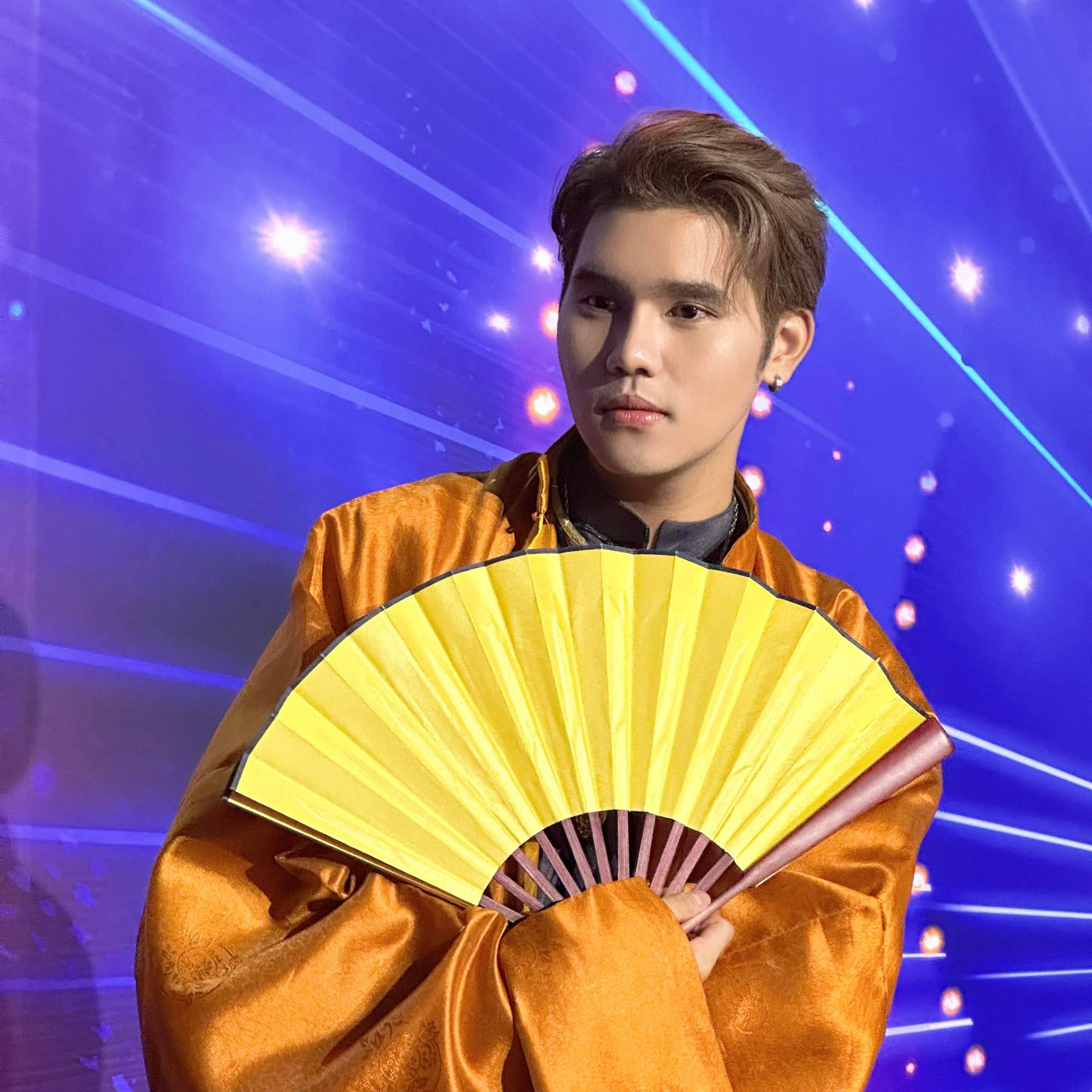 Nguyễn Lâm Phúc sở hữu ngoại hình sáng và màu giọng giống Đức Phúc.