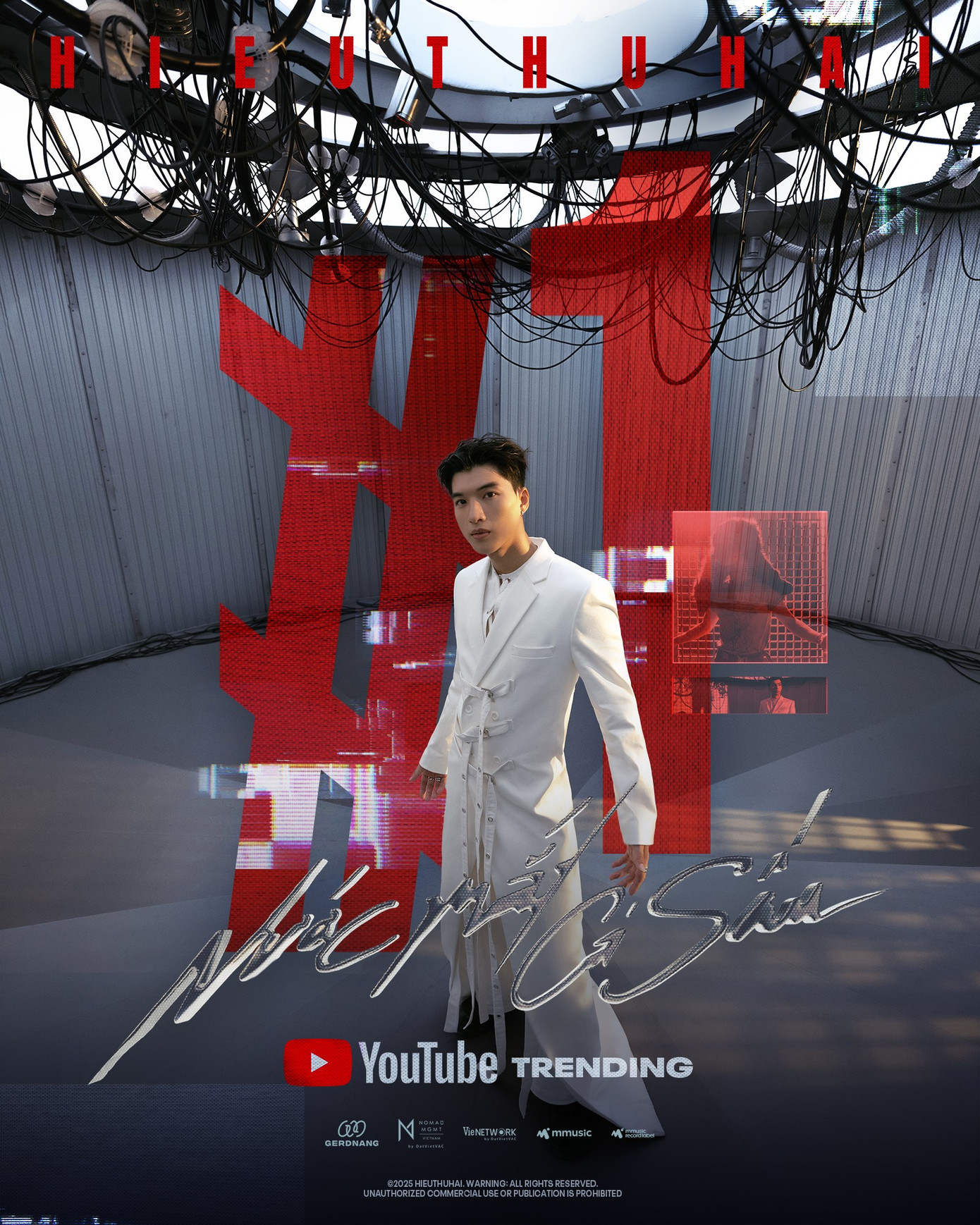 HIEUTHUHAI nhận &quot;tin vui&quot; trên đường đua âm nhạc tháng 4/2025. Nguồn ảnh: fanpage HIEUTHUHAI.