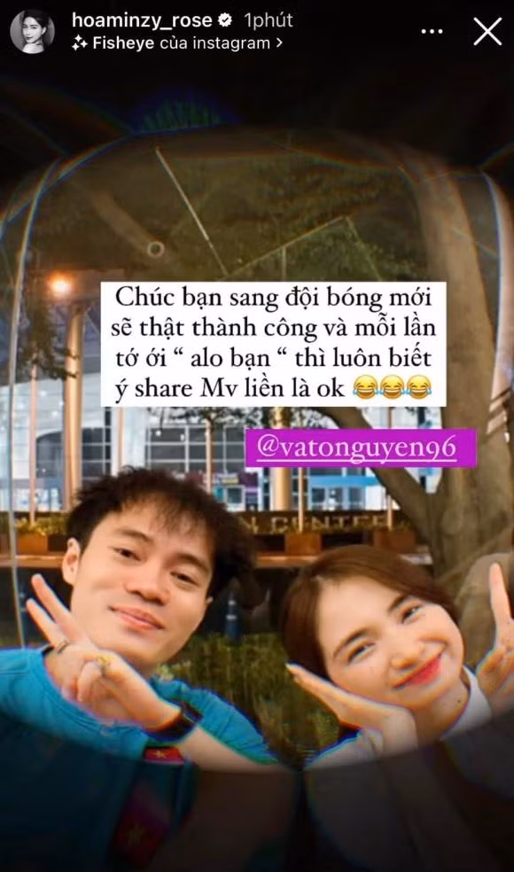 Hòa Minzy gửi lời chúc đến Văn Toàn khi nam cầu thủ sang chơi cho đội bóng mới.
