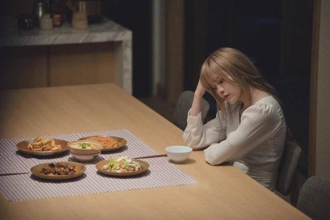 Thiều Bảo Trâm kể câu chuyện tình yêu đau lòng trong sản phẩm âm nhạc mới. Thiều Bảo Trâm kể câu chuyện tình yêu đau lòng trong sản phẩm âm nhạc mới.